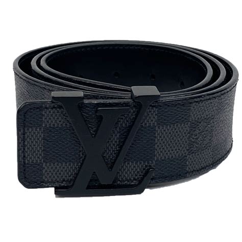 Louis Vuitton Initiales 40 MM Reversible Belt Review (Louis